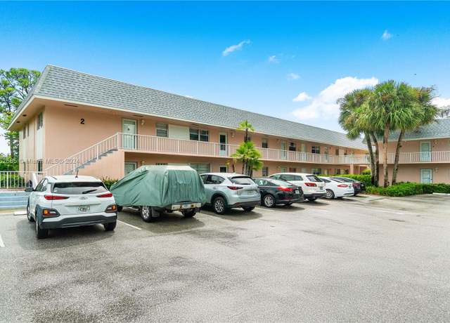 Property at 18081 SE Country Club Dr #19, Jupiter, FL 33469, 2 beds, 1 bath