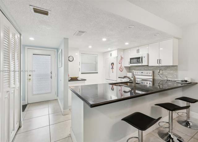 Property at 3170 Holiday Springs Blvd Unit 6-108, Margate, FL 33063, 2 beds, 2 baths
