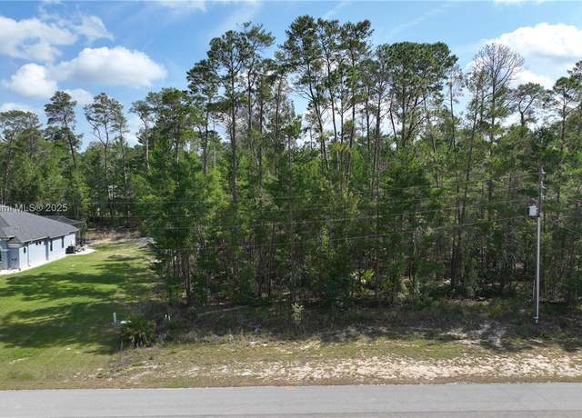Property at 42 Village Center Dr, Homosassa Springs, FL 34446
