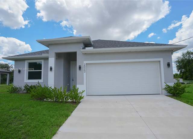 Property at 2022 Granada Rd, La Belle, FL 33935, 3 beds, 2.5 baths