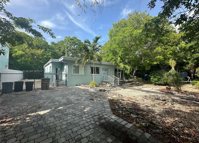 Property at 349 Mahogany Dr, Key Largo, FL 33037, 2 beds, 2.5 baths