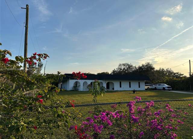 Property at 15200 SW 268th St, Homestead, FL 33032, 3 beds, 2 baths