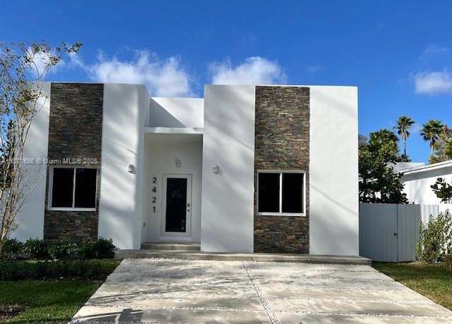 Property at 2421 NW 23rd Ln, Fort Lauderdale, FL 33311, 4 beds, 2.5 baths