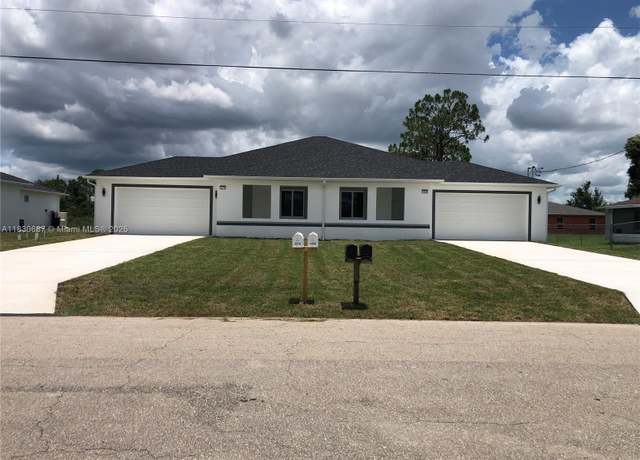 Property at 4568/4570 Golfview Blvd, Lehigh Acres, FL 33973, 6 beds, 3 baths