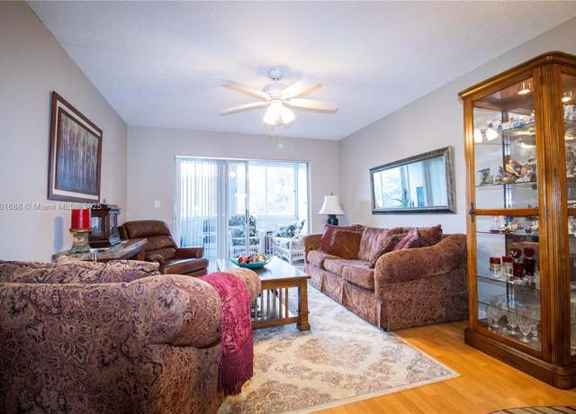 Property at 606 SW Natura Blvd #207, Deerfield Beach, FL 33441, 1 bed, 1.5 baths