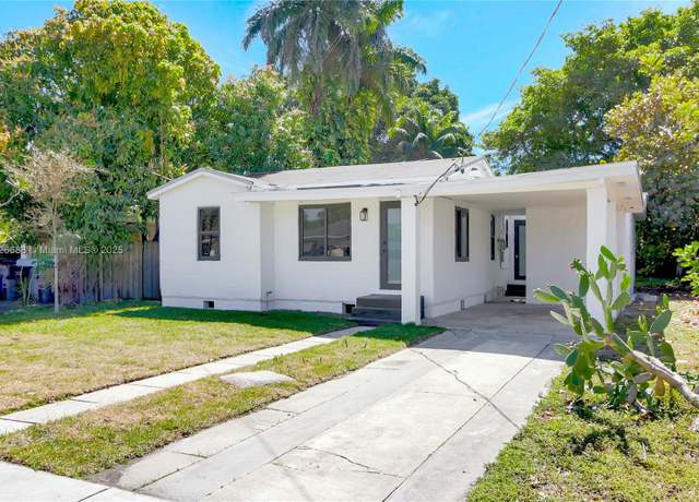 Property at 2454 Garfield St, Hollywood, FL 33020, 6 beds, 3 baths