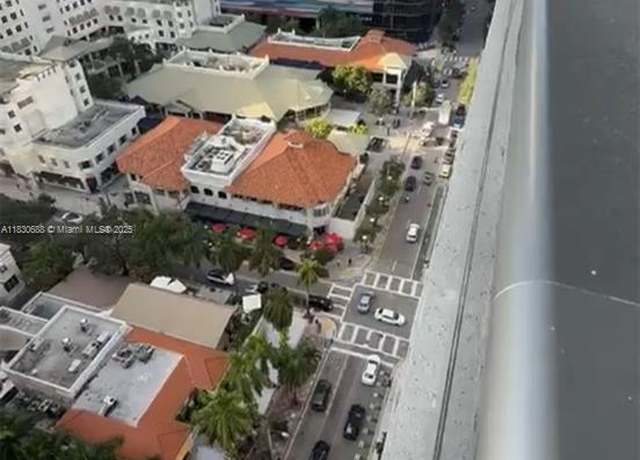 Property at 1000 Brickell Plz #2008, Miami, FL 33131, 1 bed, 1.5 baths