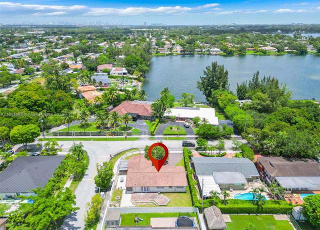 Property at 4400 SW 89th Ave, Miami, FL 33165, 3 beds, 2 baths