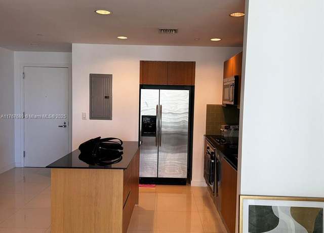 Property at 1050 Brickell Ave #2908, Miami, FL 33131, 1 bed, 1 bath