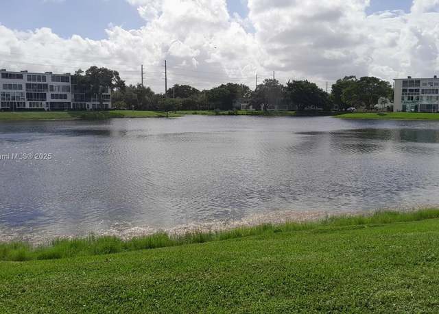 Property at 1087 Harwood F #1087, Deerfield Beach, FL 33442, 1 bed, 1.5 baths