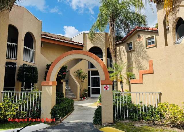 Property at 8886 SW 3rd St #202, Pembroke Pines, FL 33025, 2 beds, 2 baths
