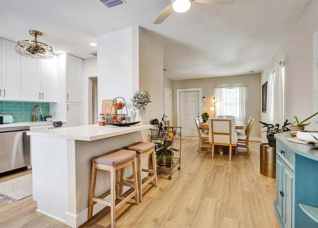 Property at 1222 S 14th Ct S, Lake Worth, FL 33460, 3 beds, 1 bath