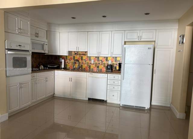 Property at 19380 Collins Ave #701, Sunny Isles Beach, FL 33160, 2 beds, 2 baths