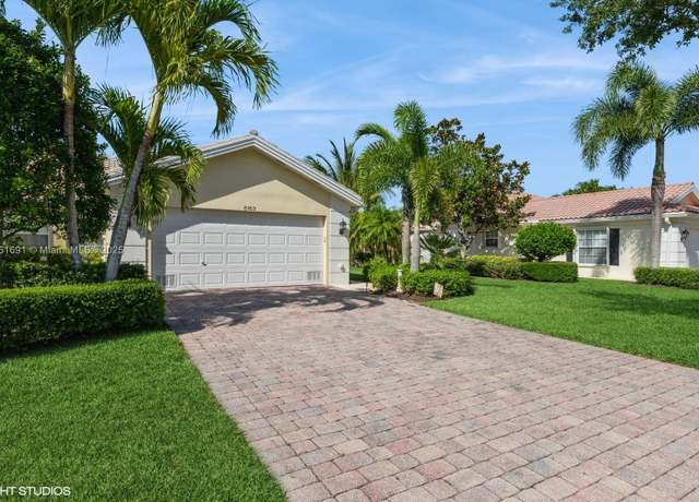 Property at 8163 Montserrat Pl, Wellington, FL 33414, 2 beds, 2 baths