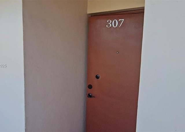 Property at 10207 Sunrise Lakes Blvd #307, Sunrise, FL 33322, 2 beds, 2 baths