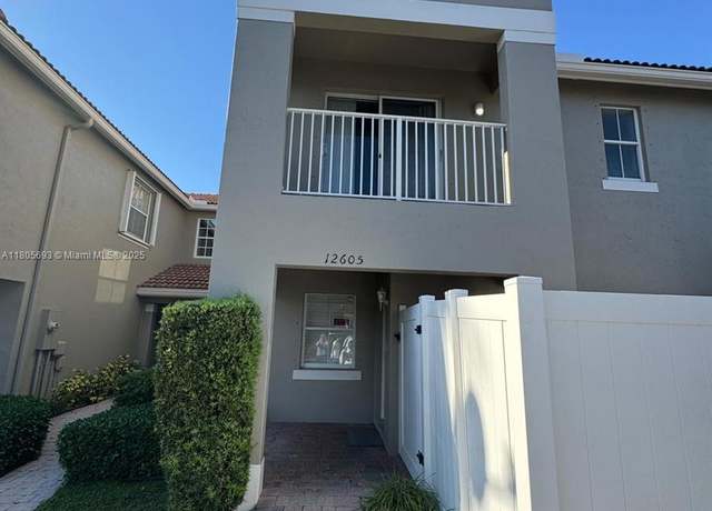 Property at 12605 SW 54th Ct #12605, Miramar, FL 33027, 2 beds, 2.5 baths