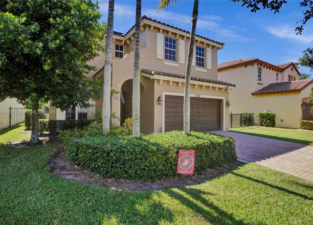 Property at 7876 Patriot St, Lake Worth, FL 33463, 4 beds, 2.5 baths