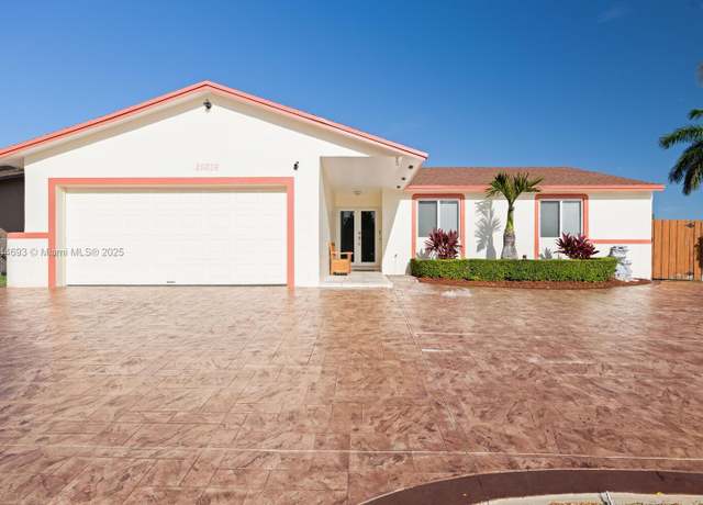 Property at 25836 SW 132nd Ct, Homestead, FL 33032, 3 beds, 2 baths