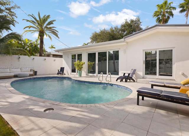 Property at 1610 S Bayshore Dr, Miami, FL 33133, 3 beds, 2 baths