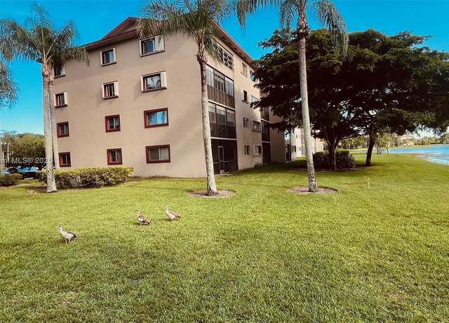 Property at 950 SW 138th Ave Unit 314B, Pembroke Pines, FL 33027, 2 beds, 2 baths
