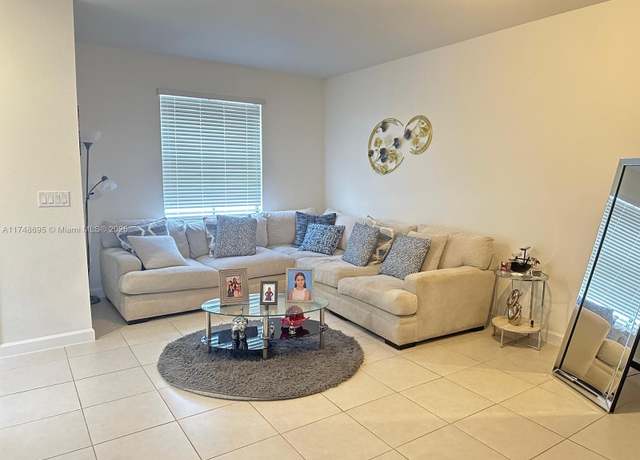 Property at 23427 SW 127th Pl #23427, Homestead, FL 33032, 3 beds, 2.5 baths