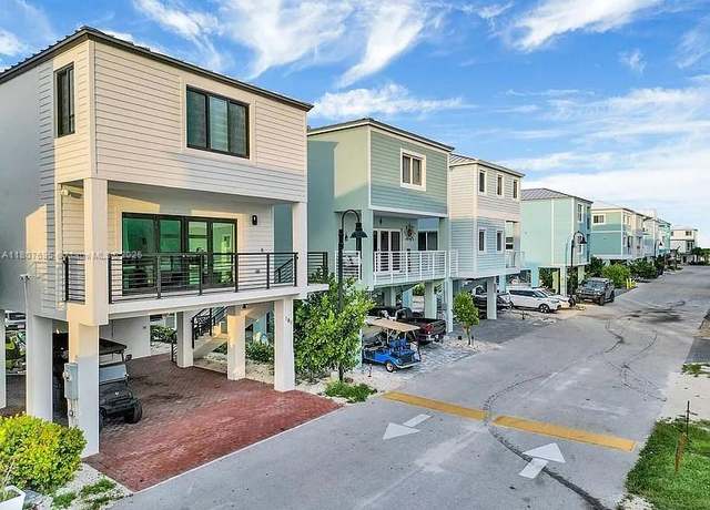 Property at 94825 Overseas, Key Largo, FL 33037, 3 beds, 2 baths