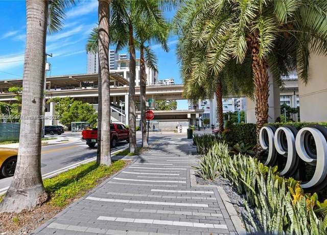 Property at 999 1st Ave #2707, Miami, FL 33130, 2 beds, 2 baths