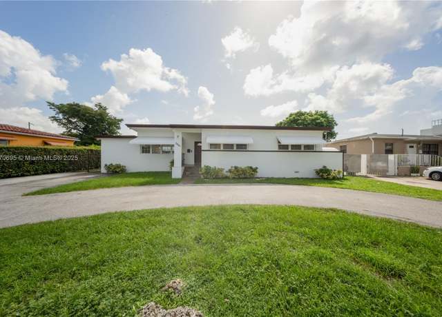 Property at 3501 SW 87th Ave, Miami, FL 33165, 5 beds, 3 baths