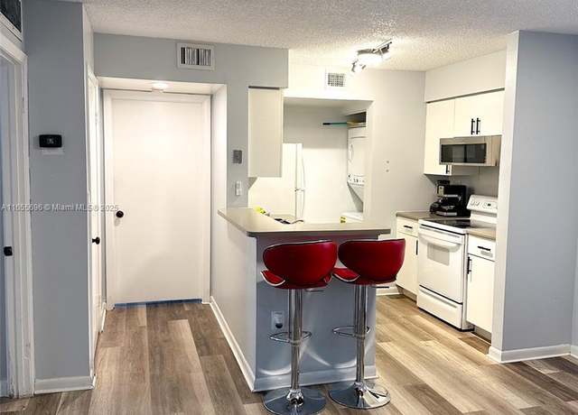 Property at 15221 SW 80th St #611, Miami, FL 33193, 2 beds, 2 baths