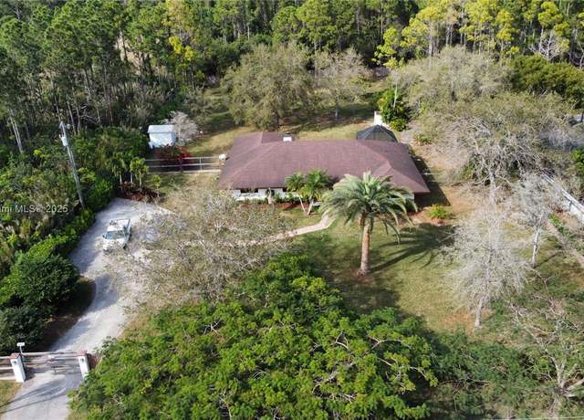 Property at 19425 SW 334th St, Homestead, FL 33034, 4 beds, 2 baths