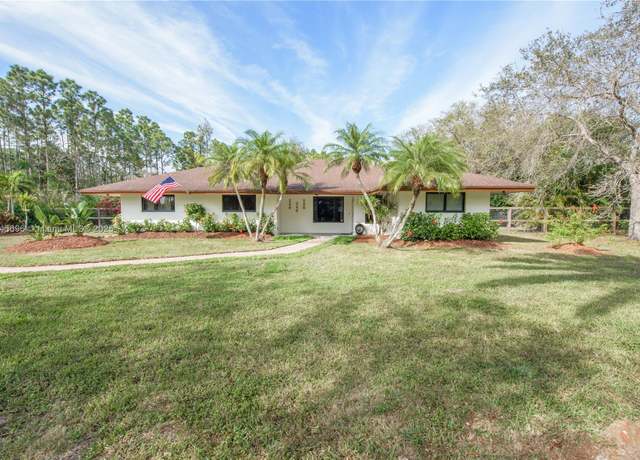 Property at 19425 SW 334th St, Homestead, FL 33034, 4 beds, 2 baths