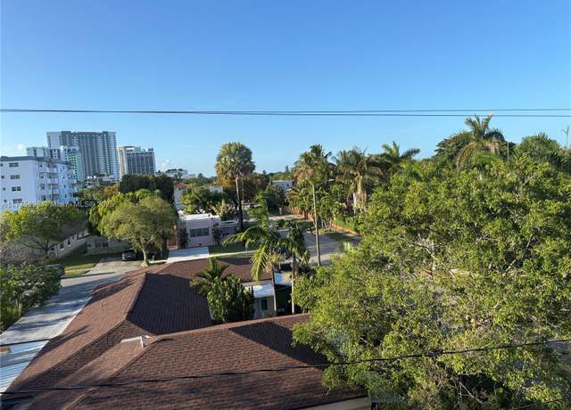 Property at 1701 Washington St #404, Hollywood, FL 33020, 1 bed, 1.5 baths