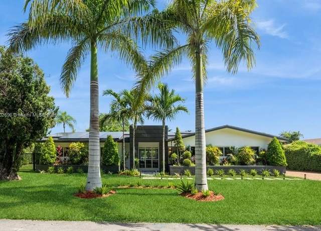 Property at 7625 SW 108th Ter, Pinecrest, FL 33156, 4 beds, 3 baths