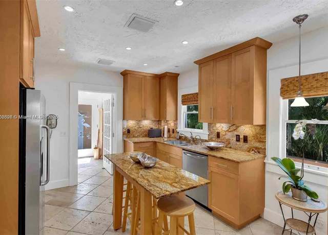 Property at 136 NE 101st St, Miami Shores, FL 33138, 2 beds, 1 bath