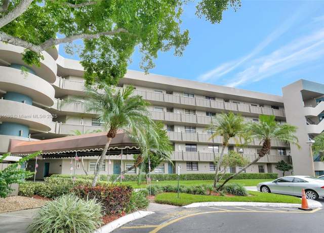 Property at 1001 Colony Point Cir #220, Pembroke Pines, FL 33026, 2 beds, 2 baths