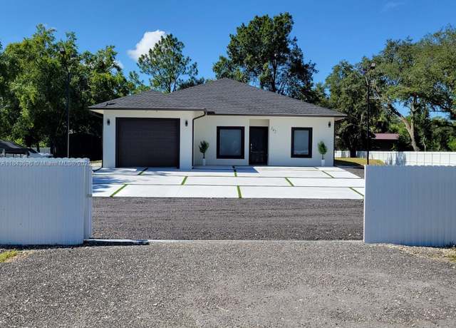 Property at 242 N Pine Cone, Clewiston, FL 33440, 3 beds, 2 baths