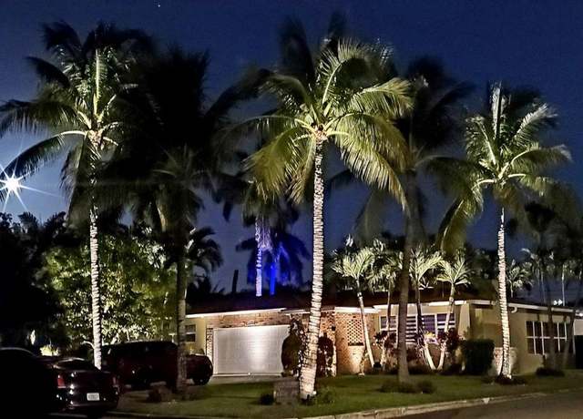 Property at 1154 Jefferson St, Hollywood, FL 33019, 4 beds, 4 baths