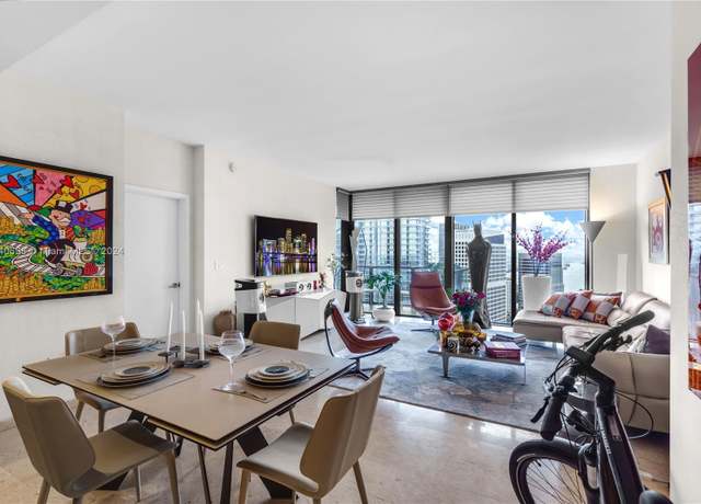 Property at 88 SW 7th St #3907, Miami, FL 33130, 1 bed, 1.5 baths