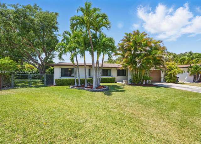 Property at 16674 SW 93rd Ct, Palmetto Bay, FL 33157, 4 beds, 2 baths