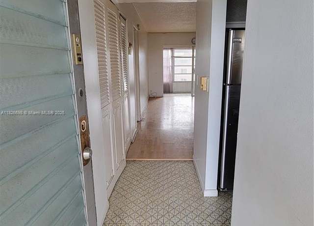 Property at 3091 NW 46th Ave Unit 406C, Lauderdale Lakes, FL 33313, 1 bed, 1.5 baths