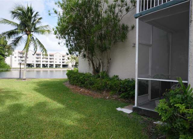 Property at 21121 SW 85th Ave #117, Cutler Bay, FL 33189, 1 bed, 1.5 baths