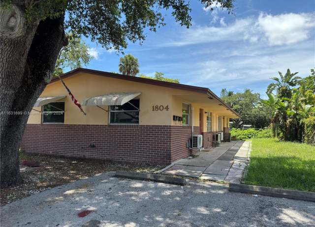 Property at 1804 SW 20th St, Fort Lauderdale, FL 33315, 6 beds, 3 baths
