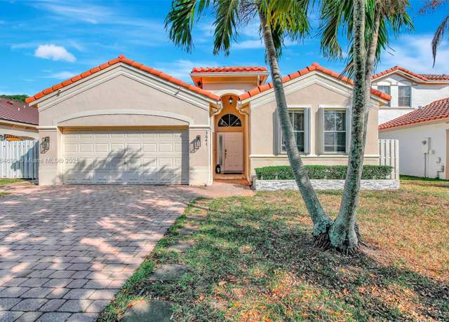 Property at 3643 SW 166th Ave, Miramar, FL 33027, 4 beds, 2.5 baths