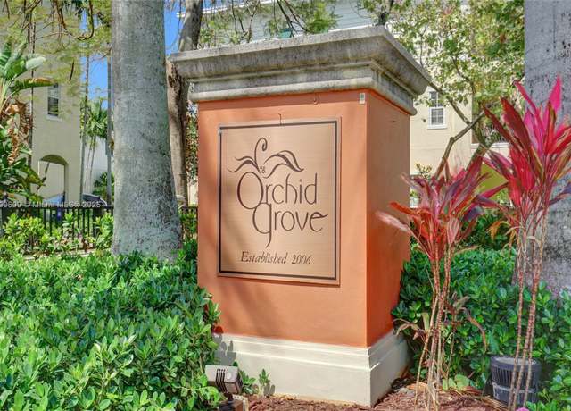 Property at 701 SW 2nd Ln, Pompano Beach, FL 33060, 3 beds, 2.5 baths
