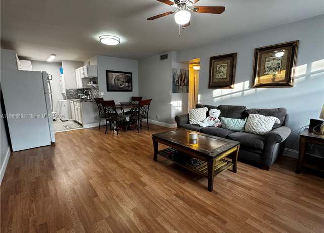 Property at 10052 Twin Lakes Dr Unit 37-G, Coral Springs, FL 33071, 2 beds, 2 baths