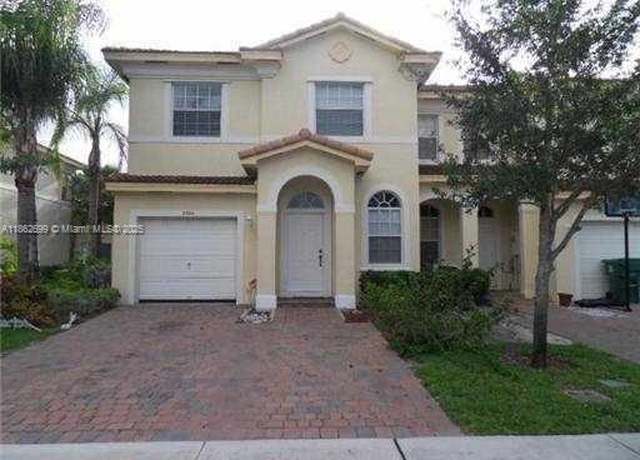 Property at 2584 SW 84th Ter #101, Miramar, FL 33025, 4 beds, 3.5 baths