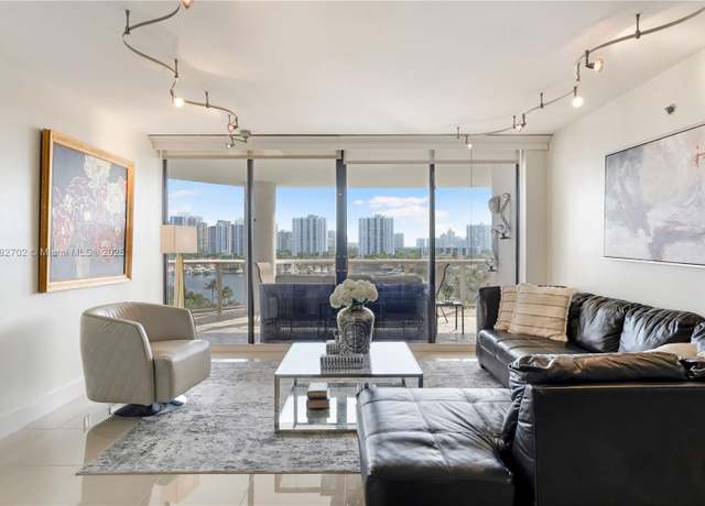 Property at 3600 Yacht Club Dr #803, Aventura, FL 33180, 3 beds, 2 baths