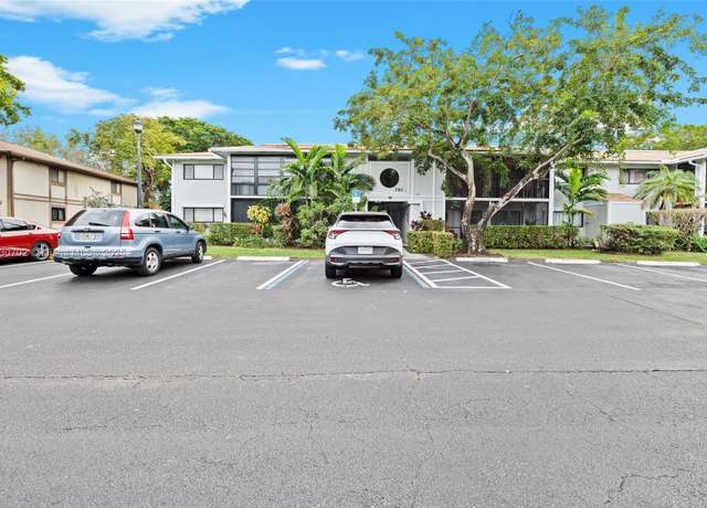 Property at 781 NE 199th St Unit 103-9, Miami, FL 33179, 2 beds, 1 bath