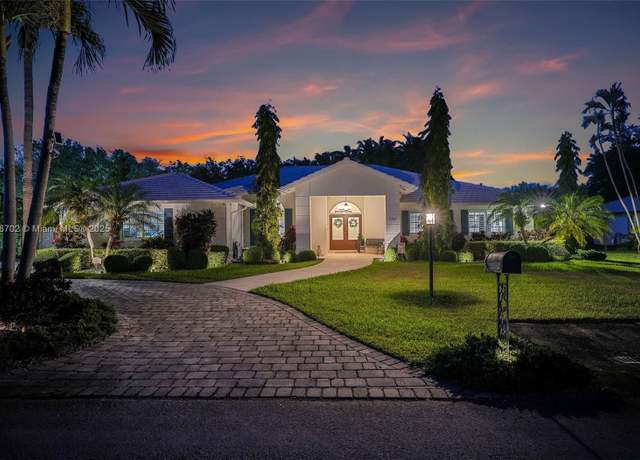 Property at 7361 SW 165th St, Palmetto Bay, FL 33157, 4 beds, 3 baths