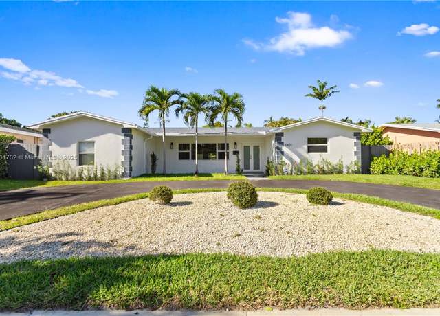 Property at 5401 Fillmore St, Hollywood, FL 33021, 4 beds, 4 baths